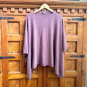 Lululemon dusty rose poncho sweater excellent condition.